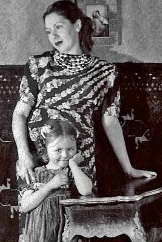 Наталья Селезнёва с мамой
