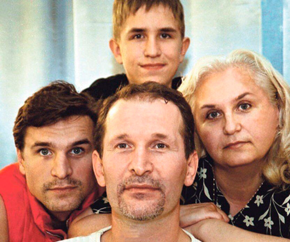 Фёдор с семьёй