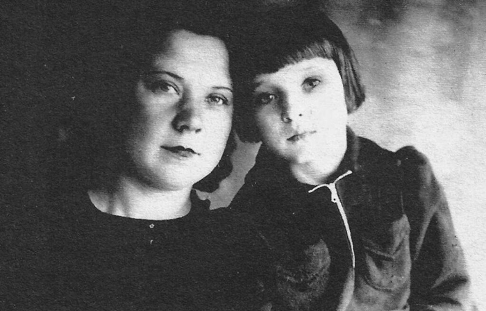 Людмила Гурченко с мамой