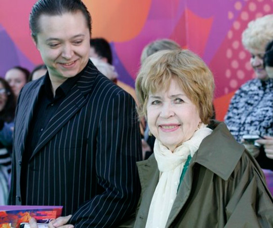 Инна Макарова с внуком Иваном Бурляевым