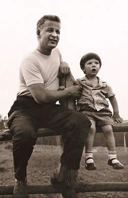 Андрей Ростоцкий с отцом
